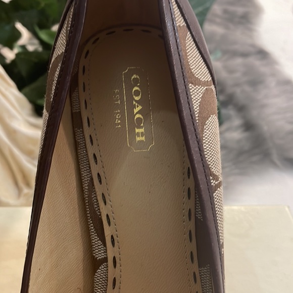 Coach Brown Leather and Jacquard Printed Heels - Picture 3 of 13